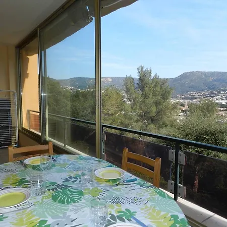 Le Lavandou, 2 Pieces, 4 Personnes - Fr-1-251-667