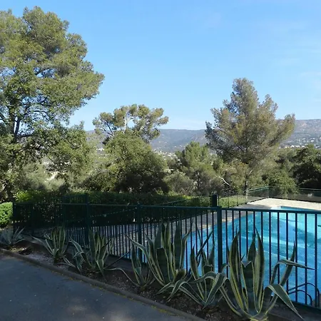 Le Lavandou, 2 Pieces, 4 Personnes - Fr-1-251-667 Le Lavandou